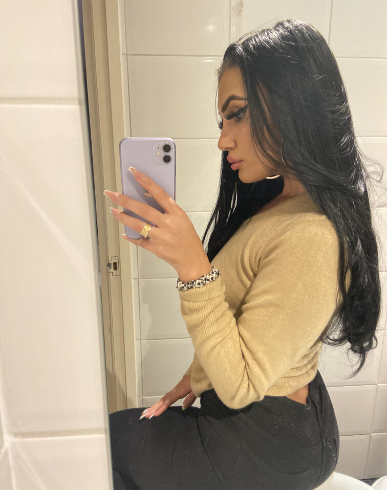 Aryanna — Ahlen